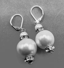 Load image into Gallery viewer, Pearls, Pearls, Pearls